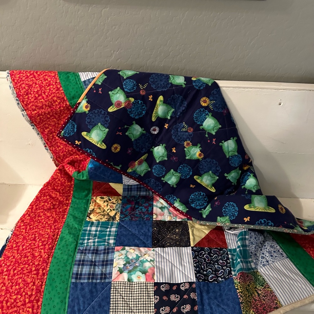 Homemade Quilt Frog Design - Picture 9 of 9
